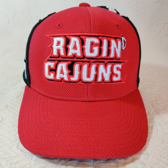 Adidas NCAA Louisiana Ragin Cajuns Baseball Cap, New With Collegiate Sticker - Picture 1 of 8